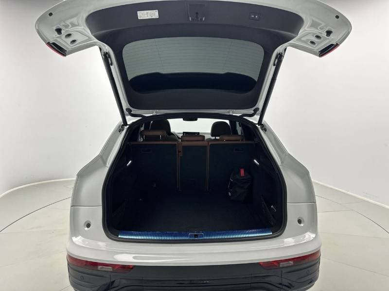 2025 Audi Q5 45 TFSI SPORTBACK S LINE thumbnail 6