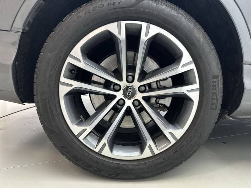 2025 Audi Q7 45 TFSI S LINE thumbnail 6