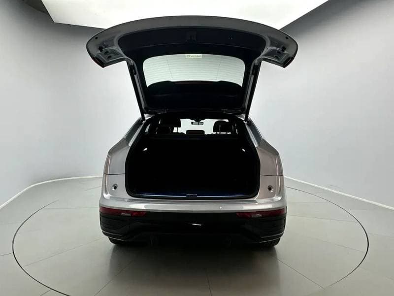 2024 Audi Q5 45 TFSI SPORTBACK S LINE thumbnail 2