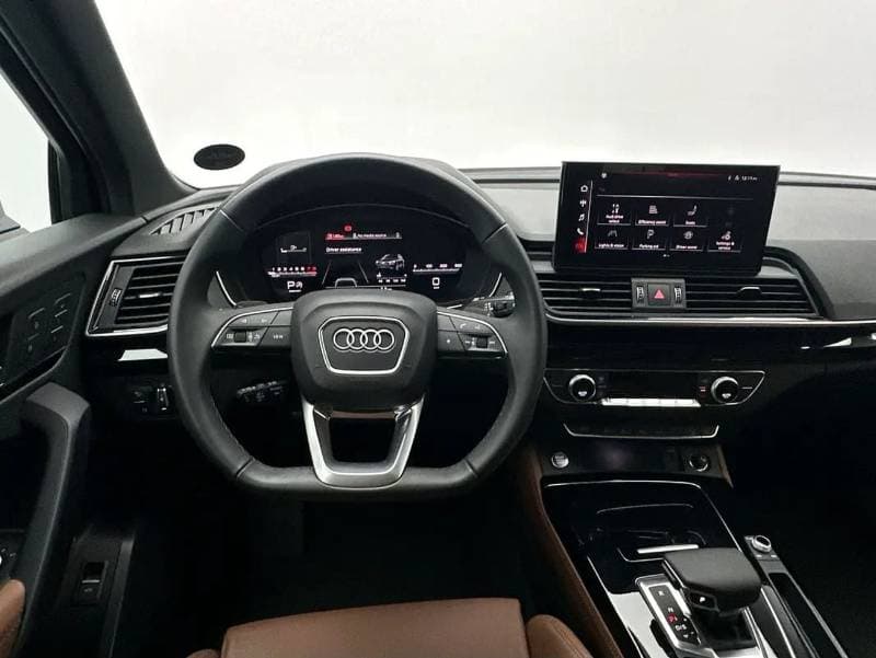 2024 Audi Q5 45 TFSI SPORTBACK S LINE thumbnail 3