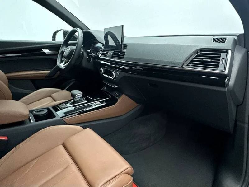 2024 Audi Q5 45 TFSI SPORTBACK S LINE thumbnail 5