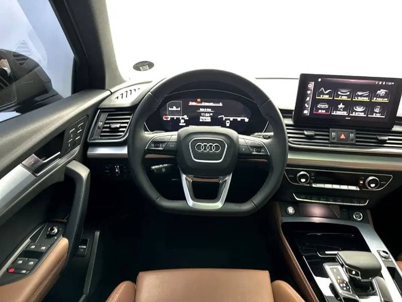 2024 Audi Q5 45 TFSI SPORTBACK S LINE thumbnail 4