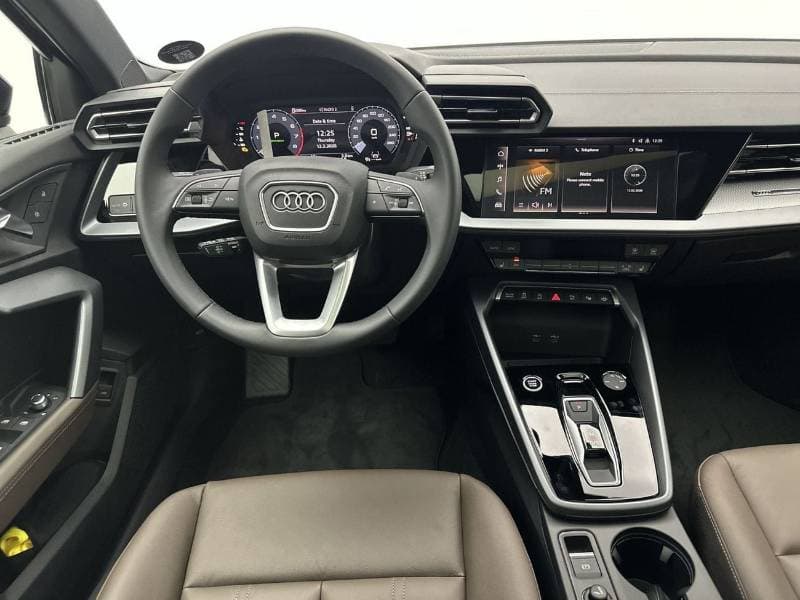2026 Audi A3 35 TFSI thumbnail 4