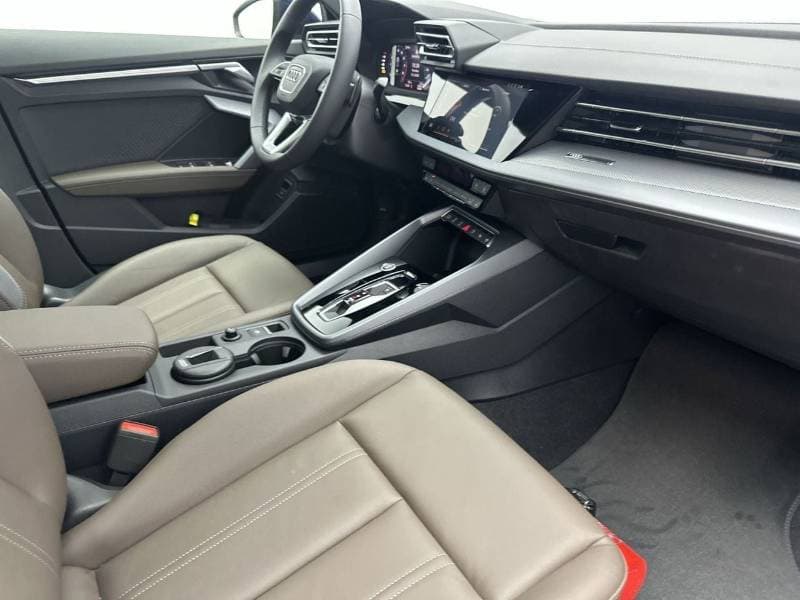 2026 Audi A3 35 TFSI thumbnail 6