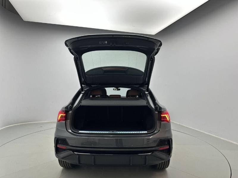 2026 Audi Q3 thumbnail 5