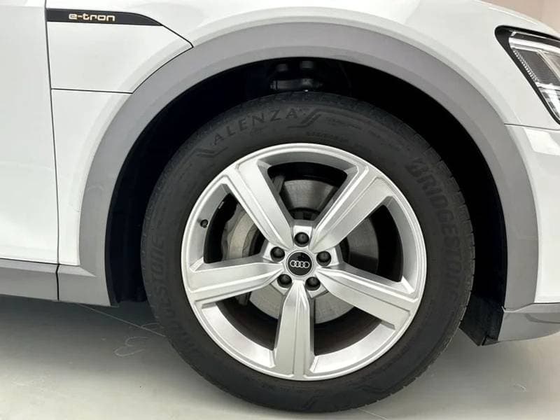 2023 Audi e tron 55 ADVANCED thumbnail 7