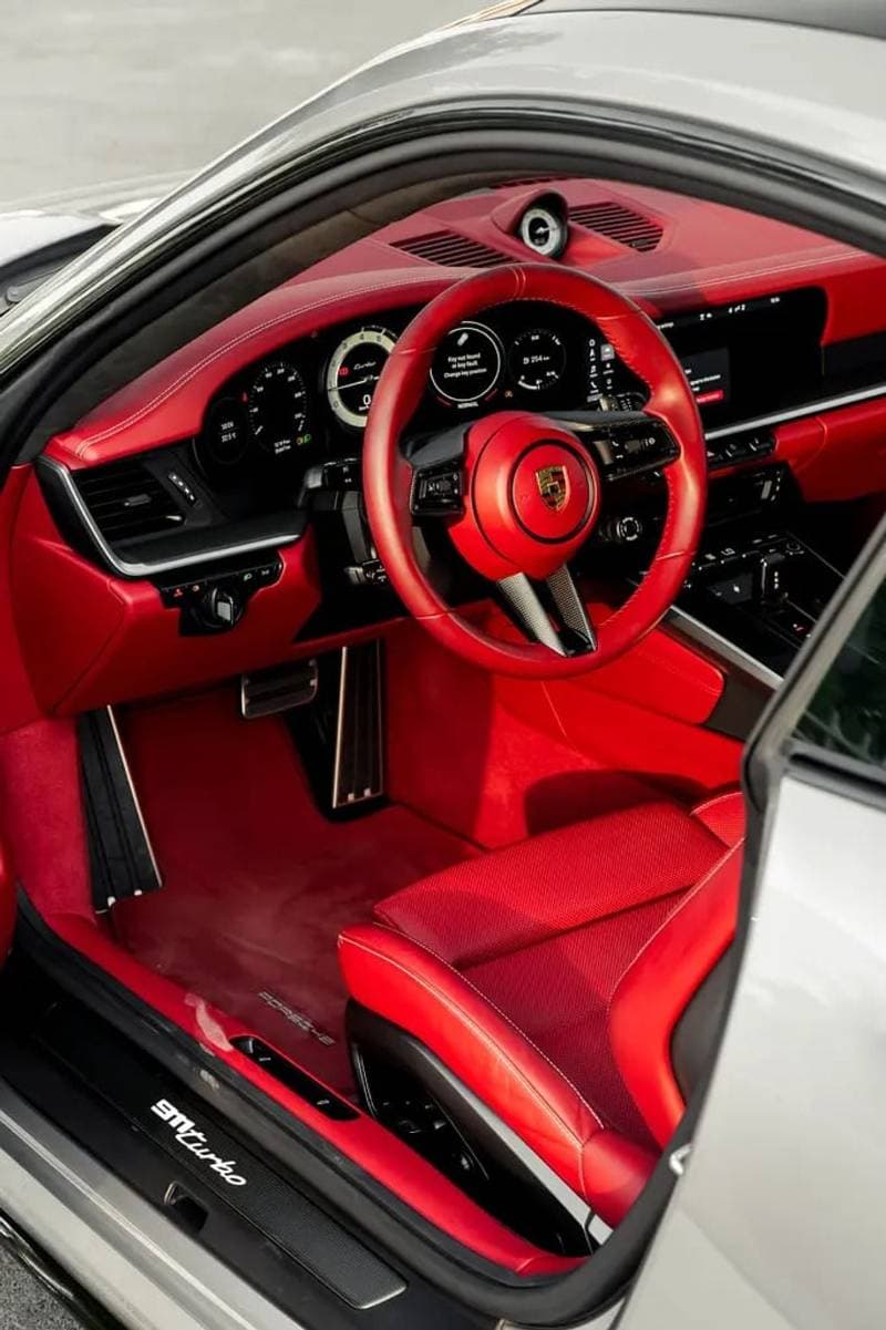 2021 Porsche 911 TURBO thumbnail 4
