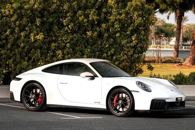 2025 Porsche 911 CARRERA GTS thumbnail 4