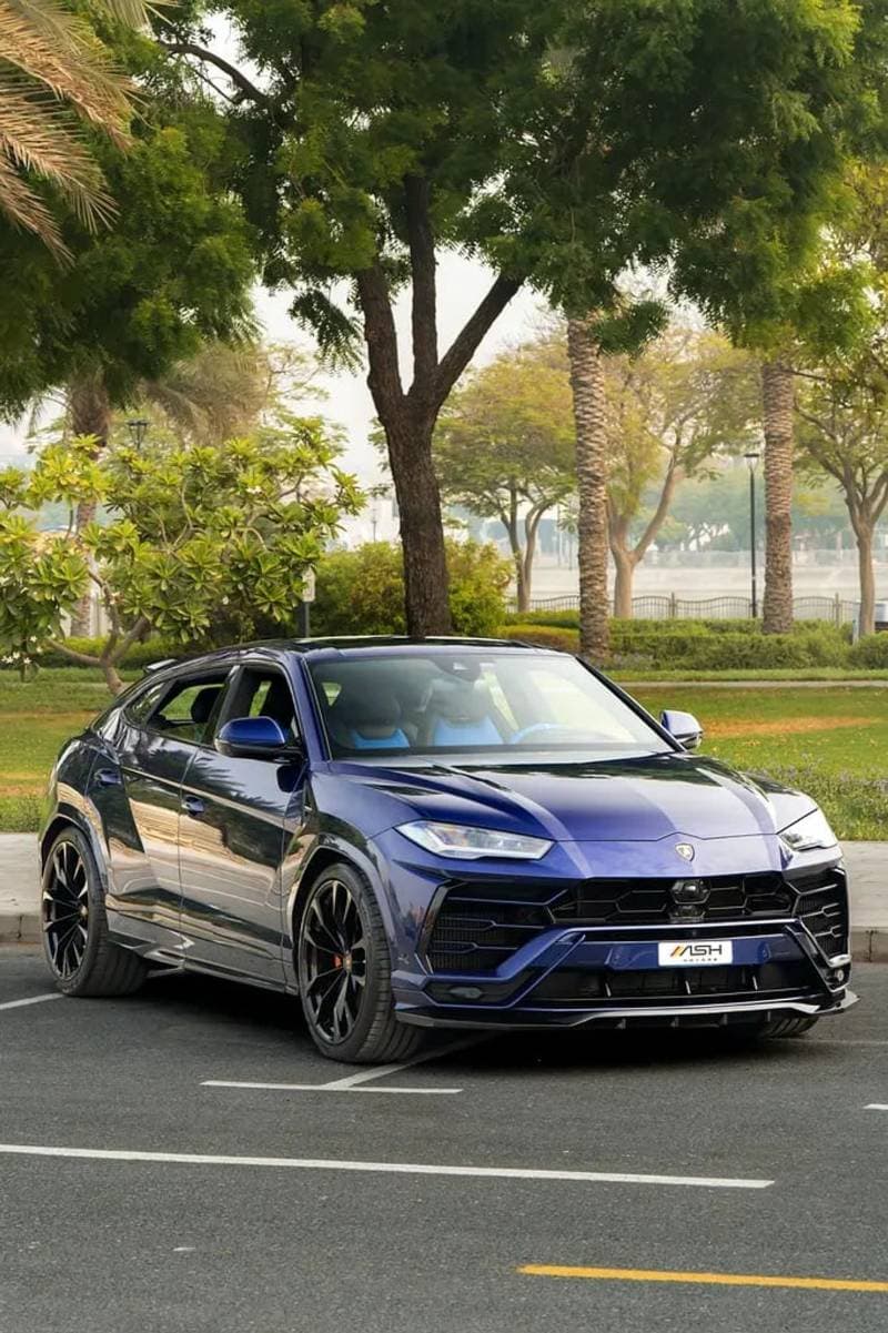 2020 Lamborghini Urus STANDARD thumbnail 3