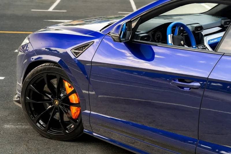 2020 Lamborghini Urus STANDARD thumbnail 6
