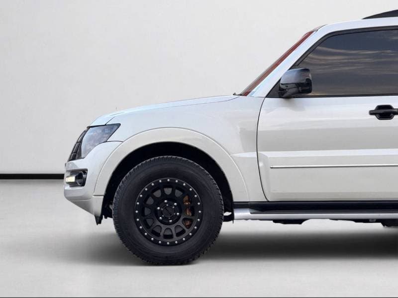 2019 Mitsubishi Pajero GLS H/L PLATINUM thumbnail 8