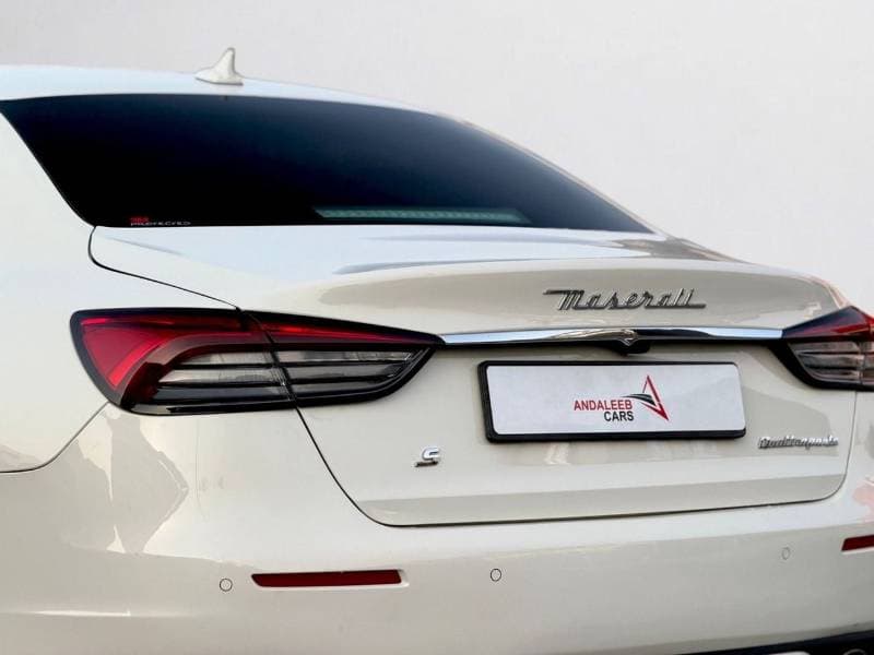 2020 Maserati Quattroporte S thumbnail 6