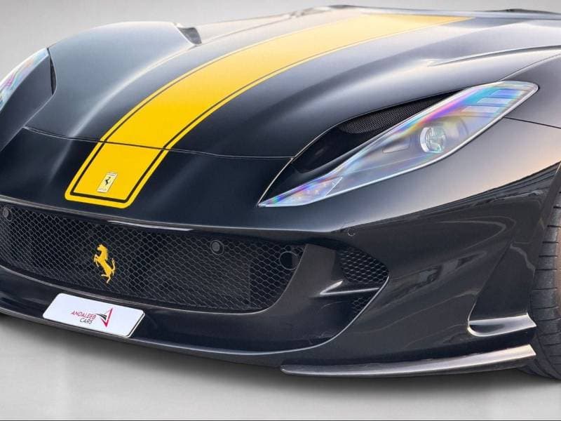 2019 Ferrari 812 SUPERFAST thumbnail 2