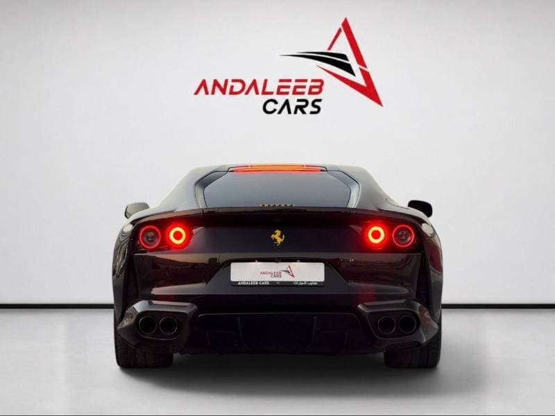2019 Ferrari 812 SUPERFAST thumbnail 5