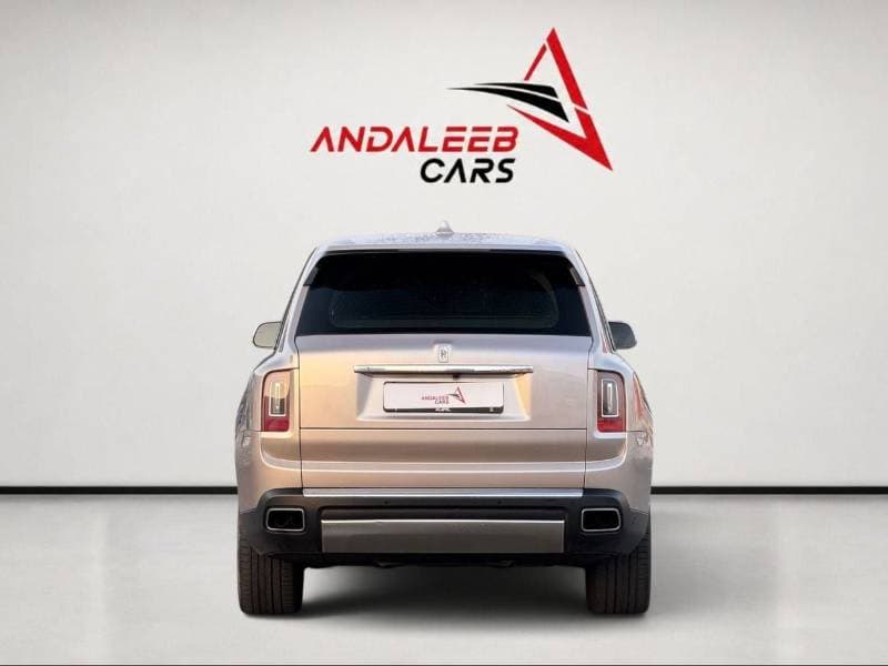 2022 Rolls Royce Cullinan STANDARD thumbnail 6