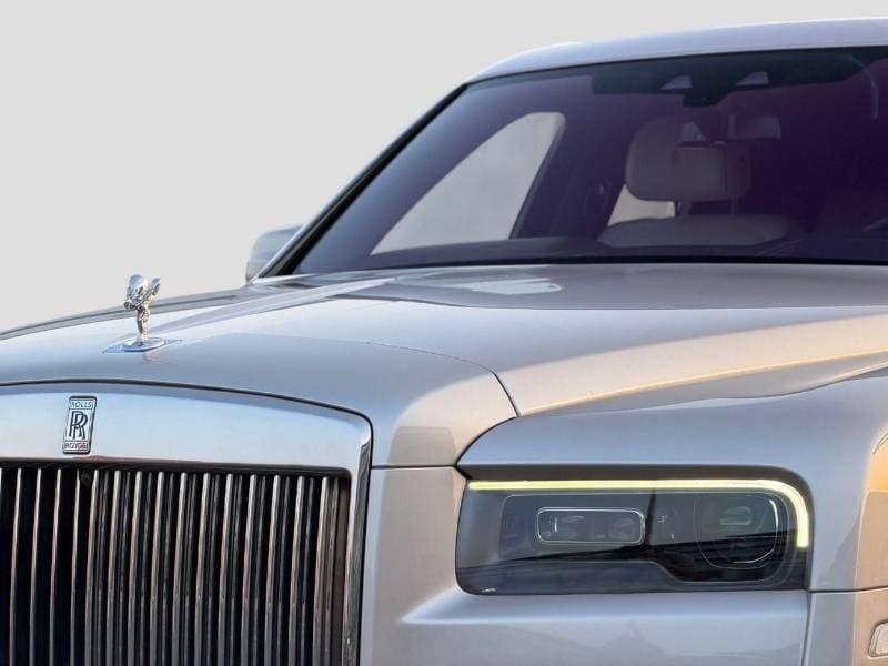 2022 Rolls Royce Cullinan STANDARD thumbnail 2
