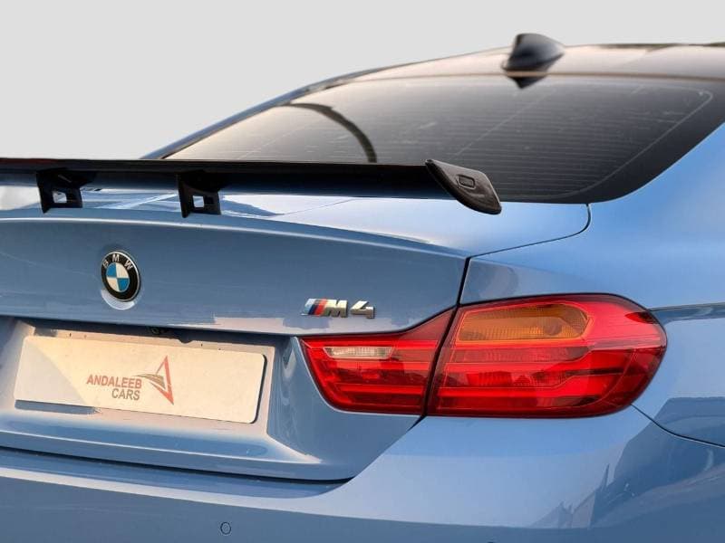 2015 BMW M4 STANDARD thumbnail 7