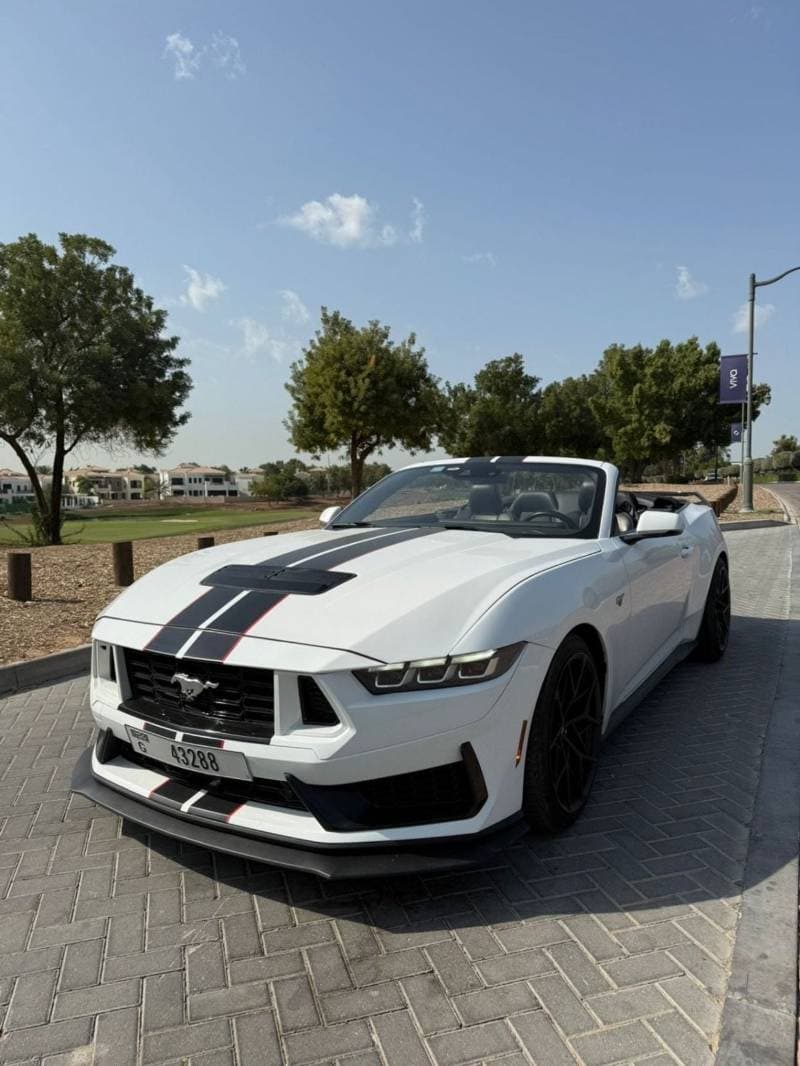 2024 Ford Mustang PREMIUM