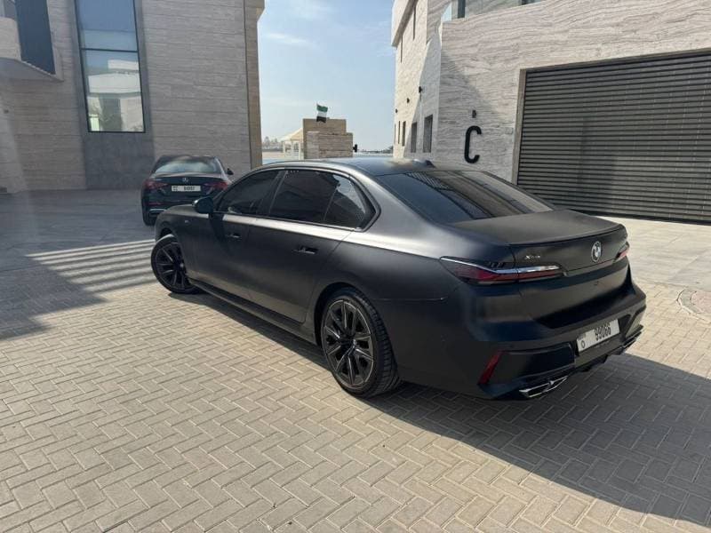 2023 BMW 760i xDRIVE M SPORT thumbnail 4