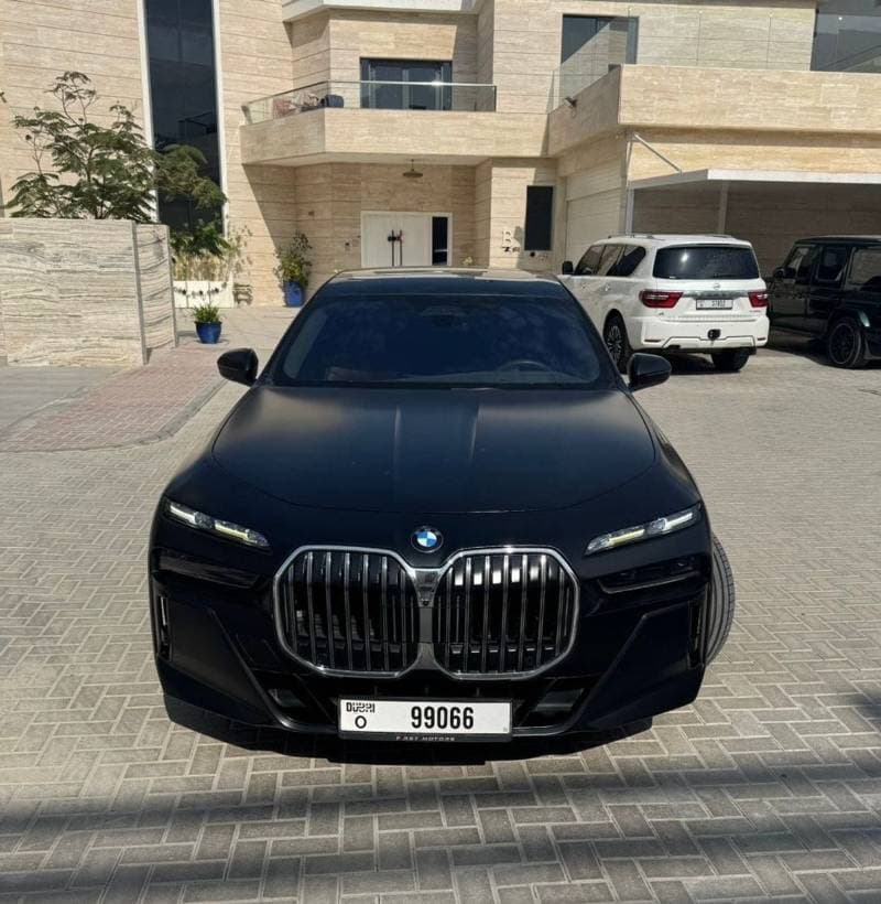 2023 BMW 760i xDRIVE M SPORT
