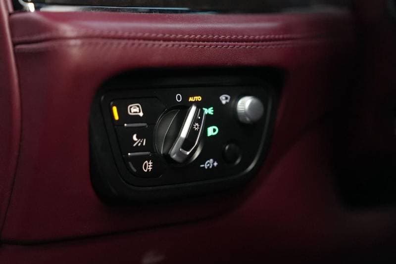 2019 Bentley Bentayga COMFORT PACK thumbnail 8