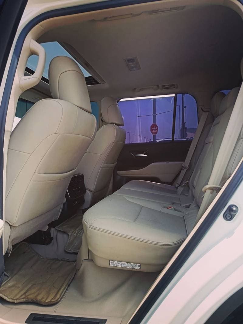 2022 Toyota Land Cruiser GXR thumbnail 8