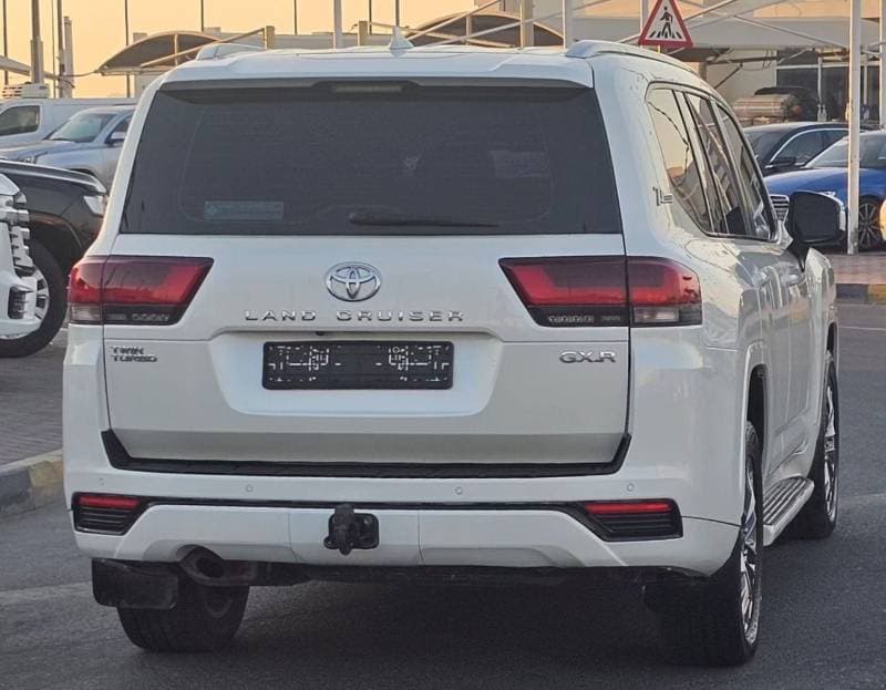 2022 Toyota Land Cruiser GXR thumbnail 5