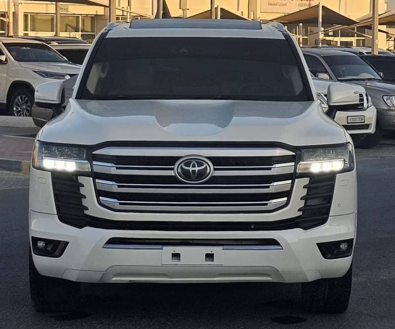 2022 Toyota Land Cruiser GXR thumbnail 3