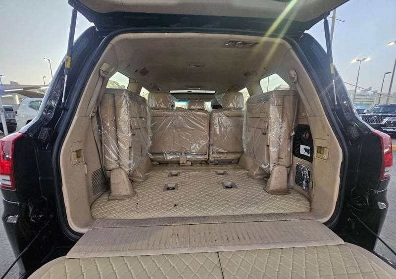 2015 Toyota Land Cruiser GXR thumbnail 6