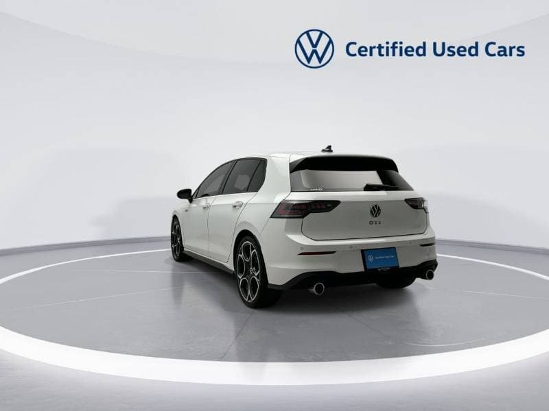 2025 Volkswagen Golf GTI thumbnail 6