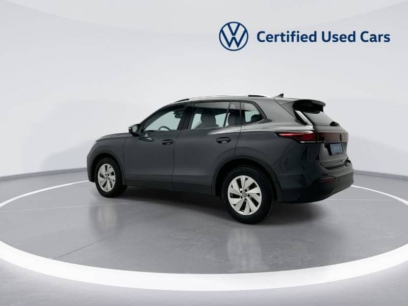 2025 Volkswagen Tiguan LIFE thumbnail 5