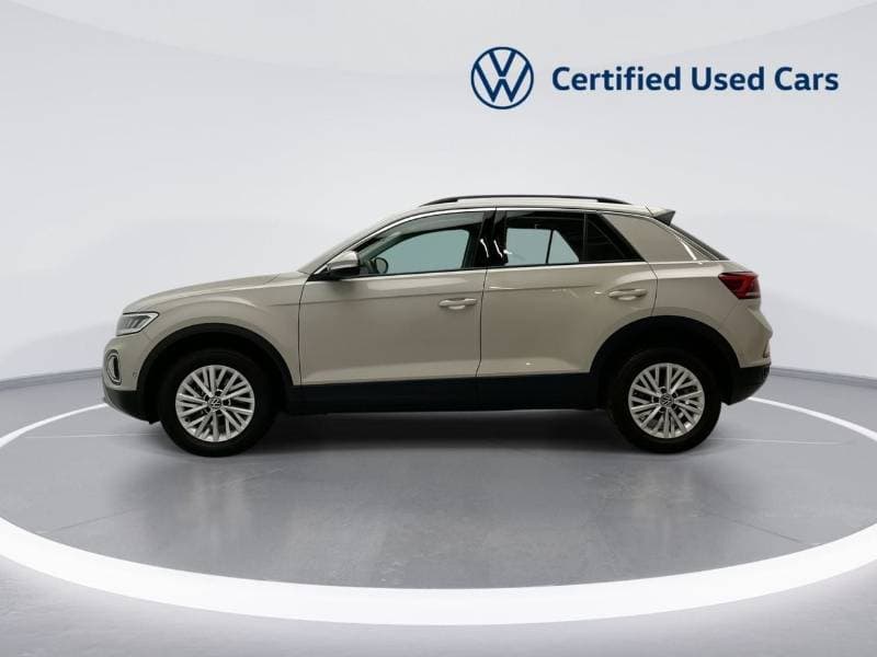 2025 Volkswagen T ROC LIFE thumbnail 4