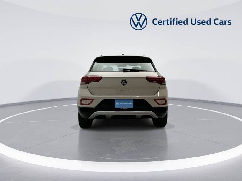 2025 Volkswagen T ROC LIFE thumbnail 7