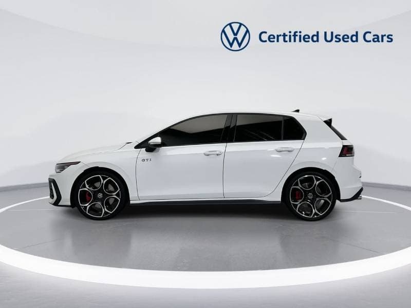 2025 Volkswagen Golf GTI thumbnail 4