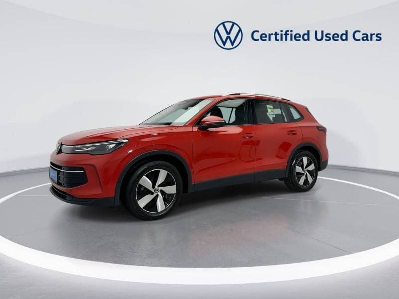 2026 Volkswagen Tiguan LIFE PLUS thumbnail 3