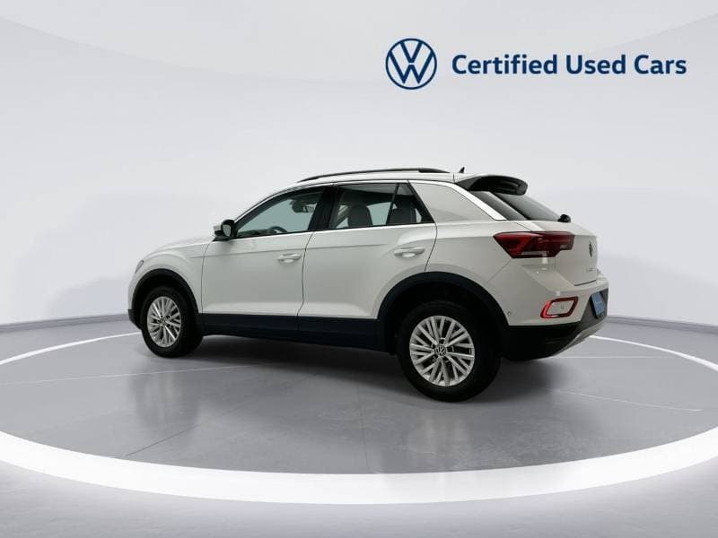 2024 Volkswagen T ROC LIFE thumbnail 5