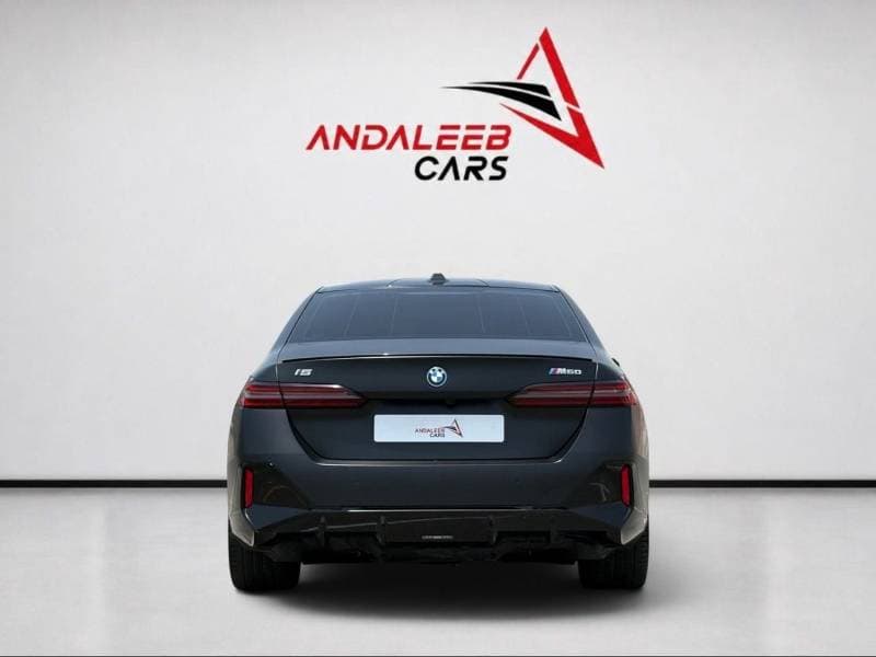 2024 BMW i5 thumbnail 4