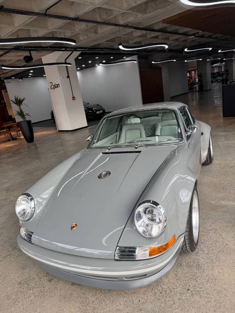 1977 Porsche 911 thumbnail 5