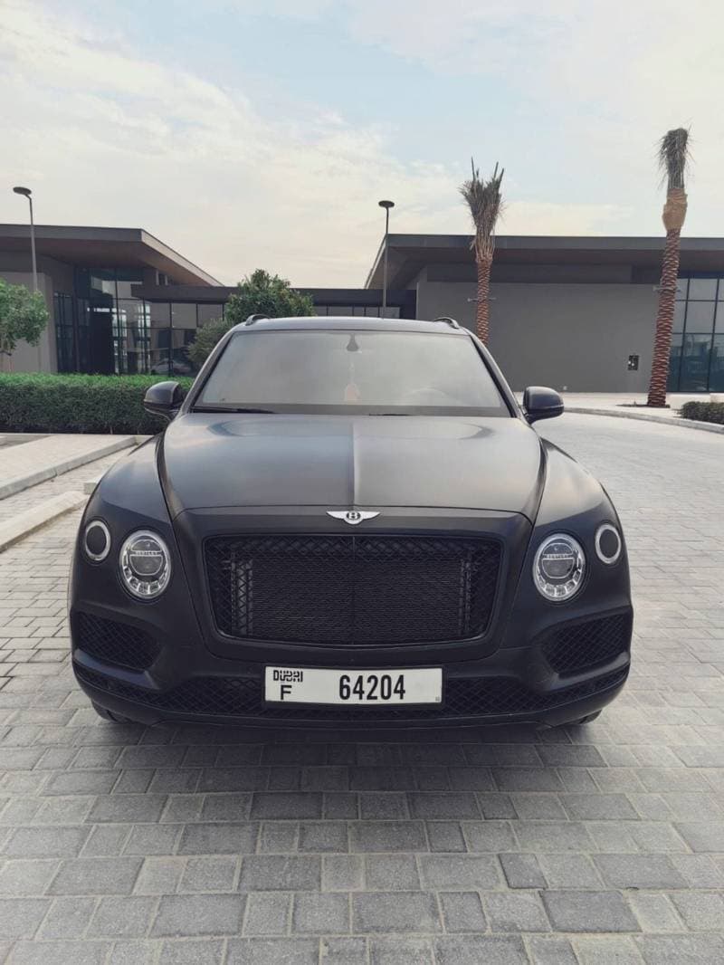 2019 Bentley Bentayga STANDARD thumbnail 3
