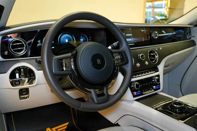 2024 Rolls Royce Spectre STANDARD thumbnail 3