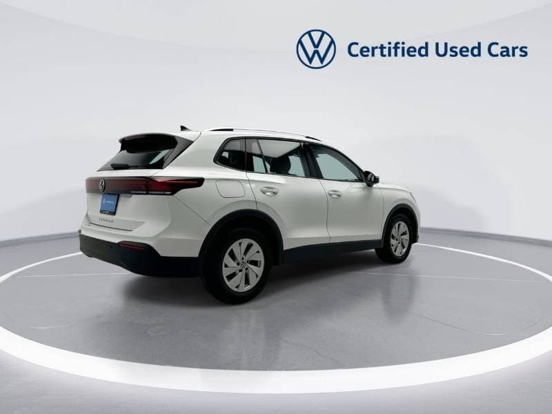 2025 Volkswagen Tiguan LIFE thumbnail 8