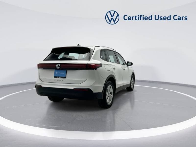 2025 Volkswagen Tiguan LIFE thumbnail 7