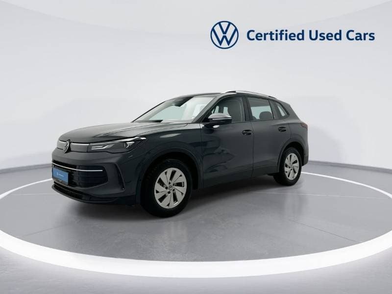 2025 Volkswagen Tiguan LIFE thumbnail 3