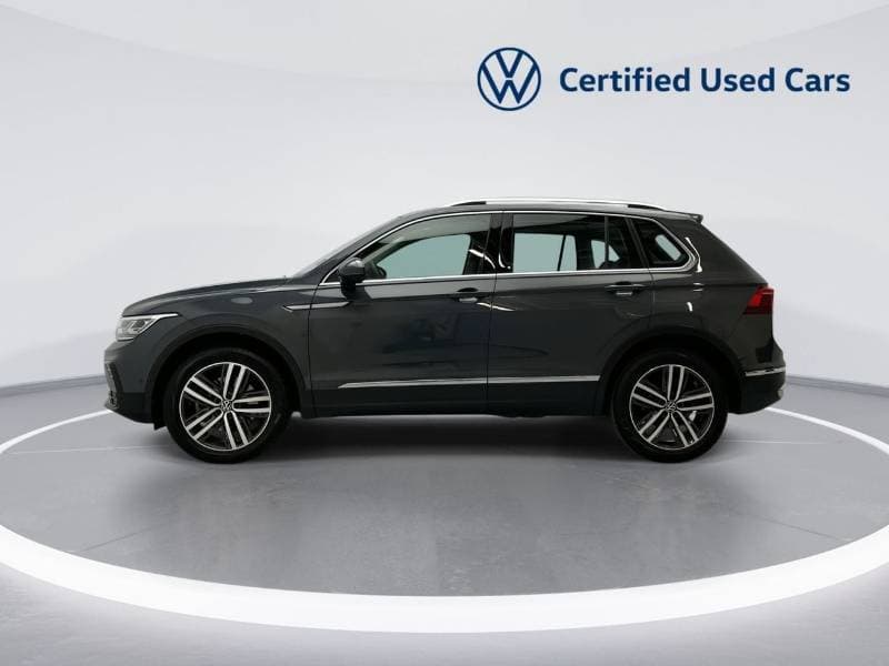 2024 Volkswagen Tiguan ELEGANCE thumbnail 3