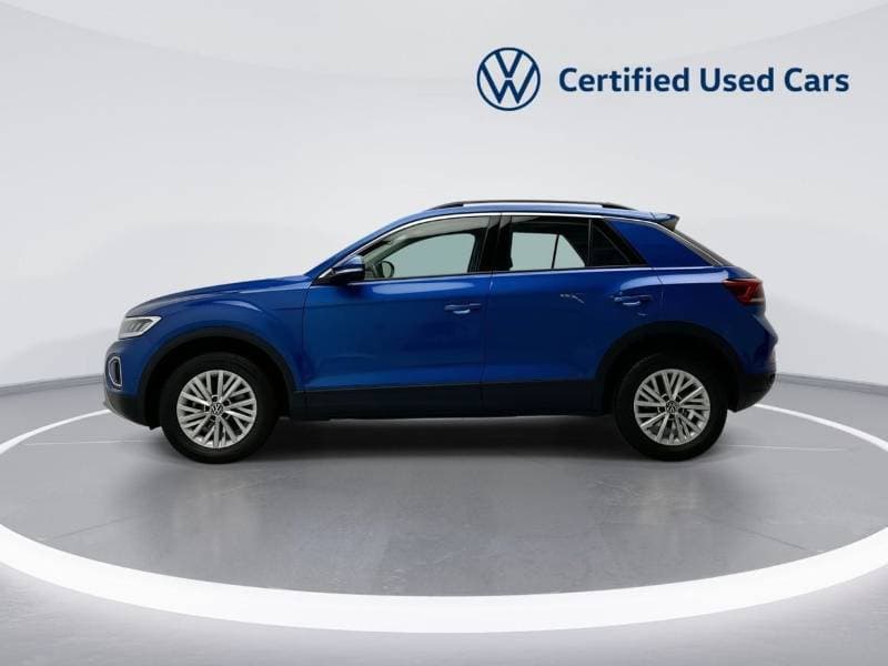 2024 Volkswagen T ROC LIFE thumbnail 2