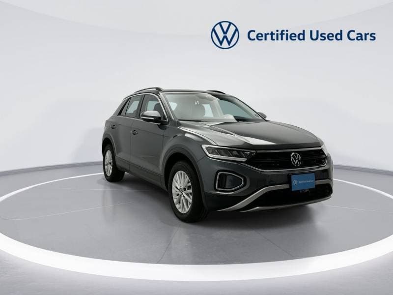 2024 Volkswagen T ROC LIFE thumbnail 3