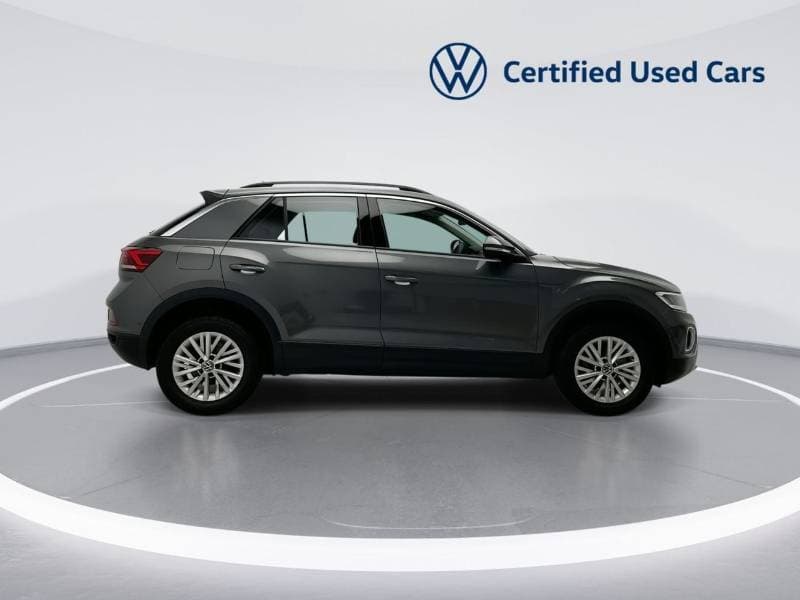 2024 Volkswagen T ROC LIFE thumbnail 5