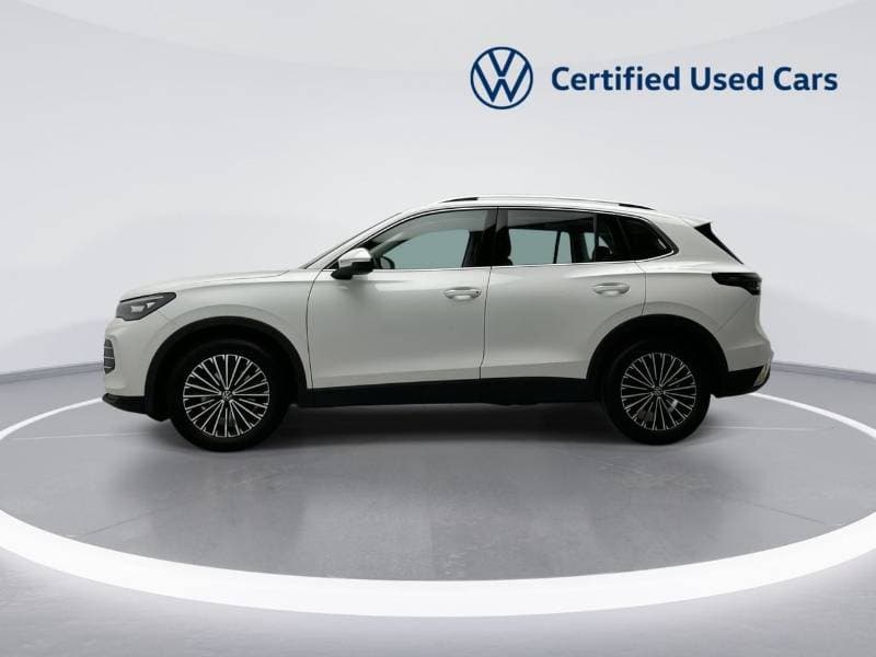 2026 Volkswagen Tiguan LIFE PLUS thumbnail 4