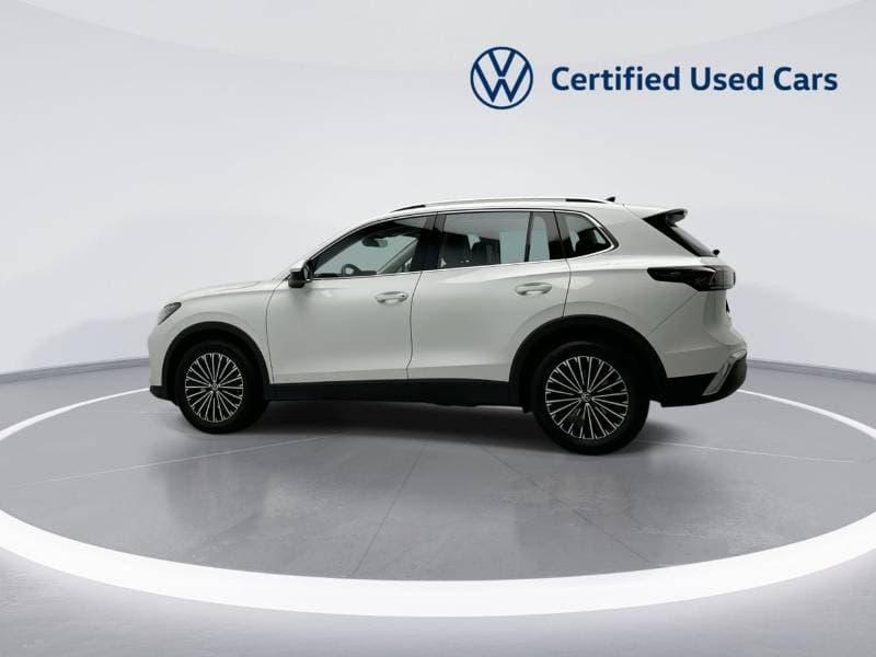 2026 Volkswagen Tiguan LIFE PLUS thumbnail 5