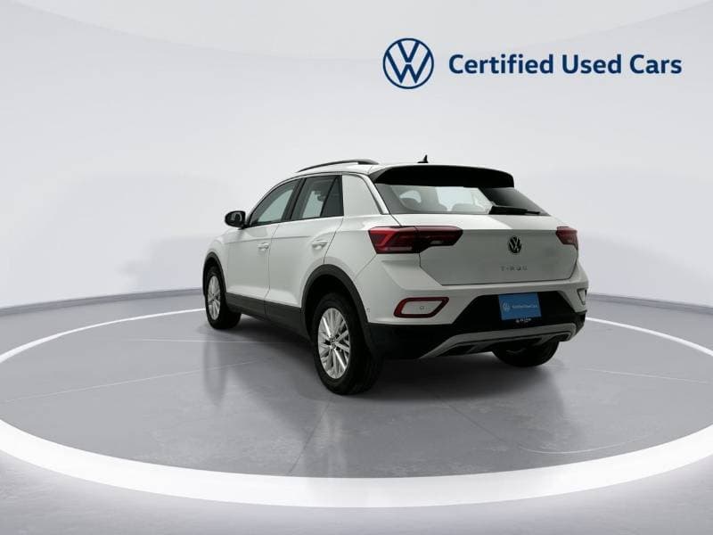 2026 Volkswagen T ROC LIFE thumbnail 6